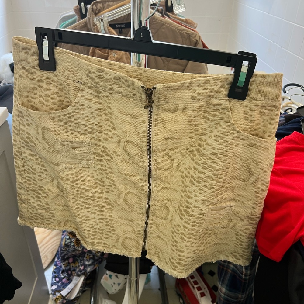Animal Print Mini Skirt with Front Zipper